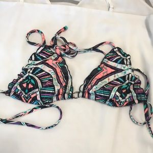 Bodyglove colorful bikini top Medium!